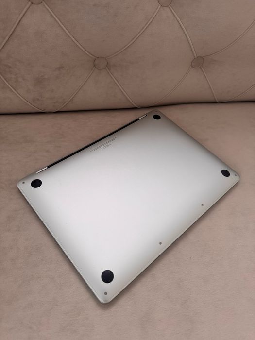 MacBook Pro 13” (2020) M1 / 8GB / 256GB