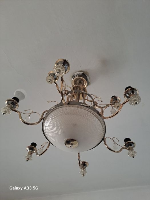 Люстра подвесные  9ти лампочками