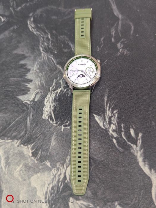 Продам часы Huawei watch GT4