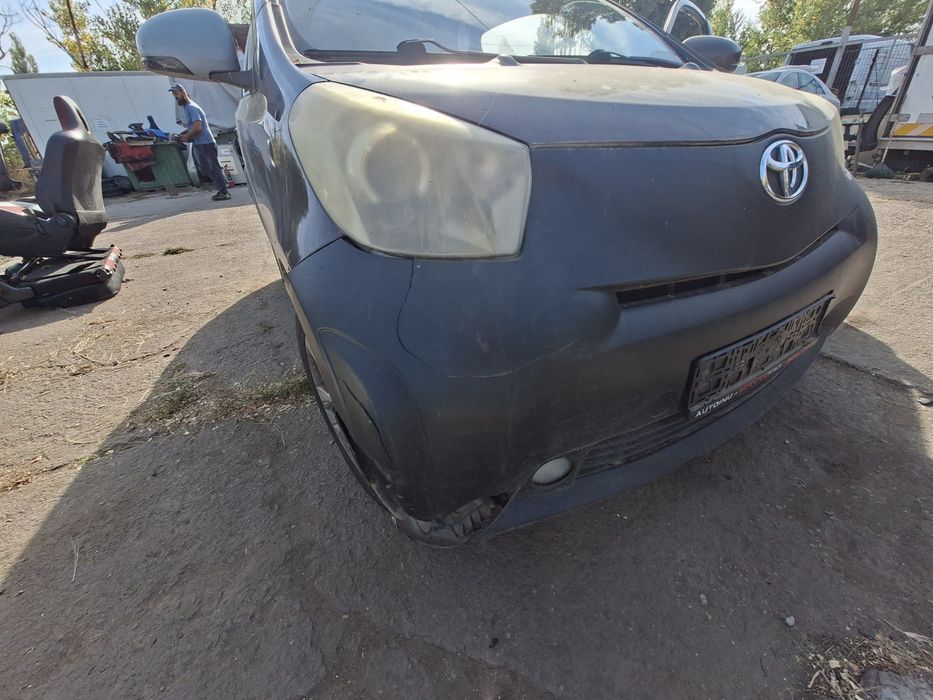 Dezmembrez Toyota IQ 1.3 benzina 2009 1NR