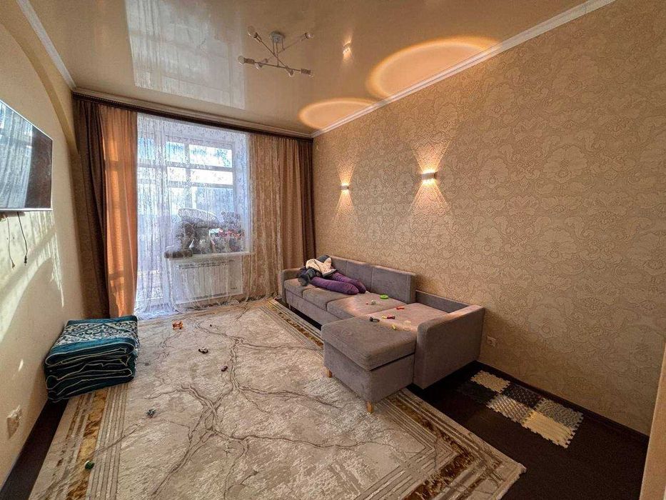 Продам 1 ком 7 мкр