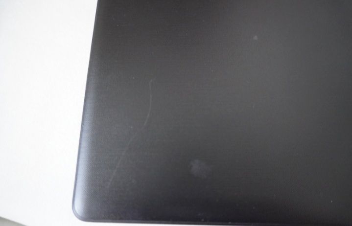 Lenovo ideapad i3 6006U