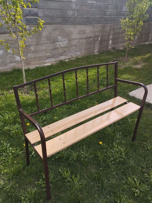 Скамейка металлическая