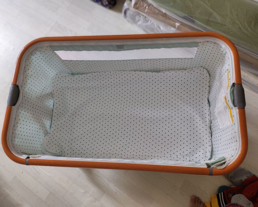 Манежка детская кровать