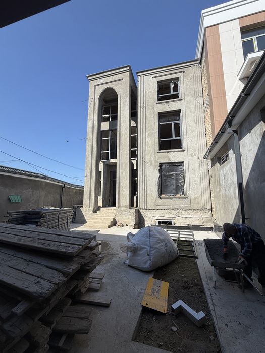 Продается таун хаус . Коттеджного типа