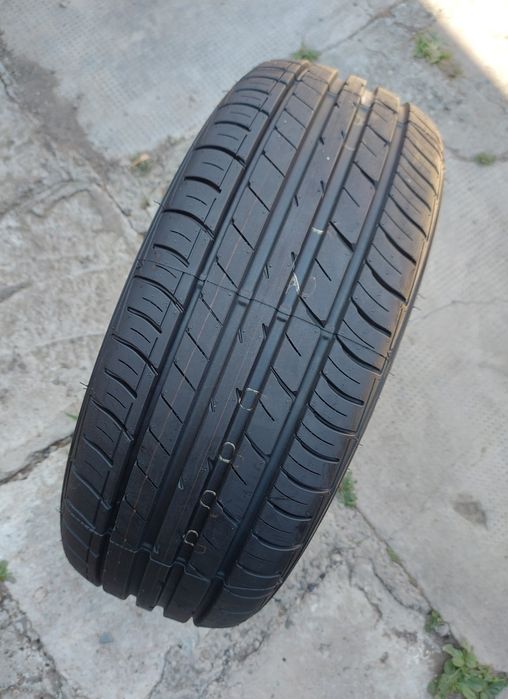 O bucată 215/195 55/45 R16 vară - una Pirelli Falken Hankook