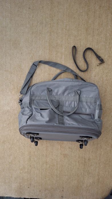 Geanta tip troler extensibila cu roti