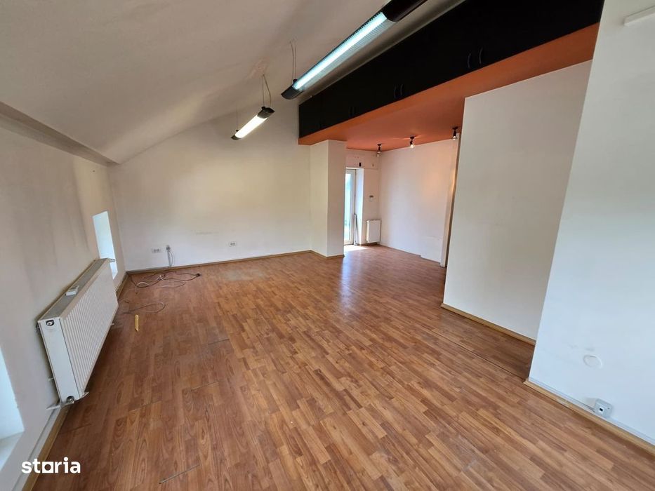 Cladire moderna 14 camere, 4baii, 10 locuri de parcare, Mehala