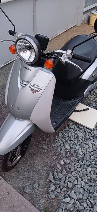 Продам скутер Honda