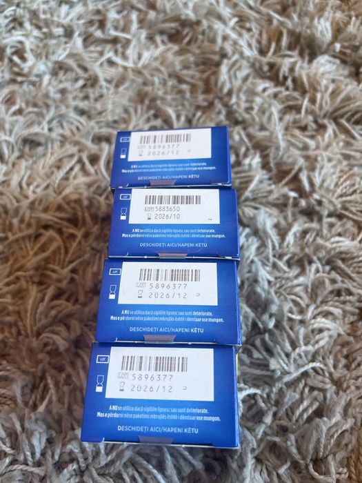 4 cutii a 50 de teste glicemice