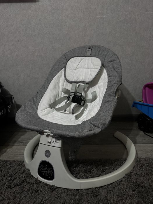 Продам шезлонг .