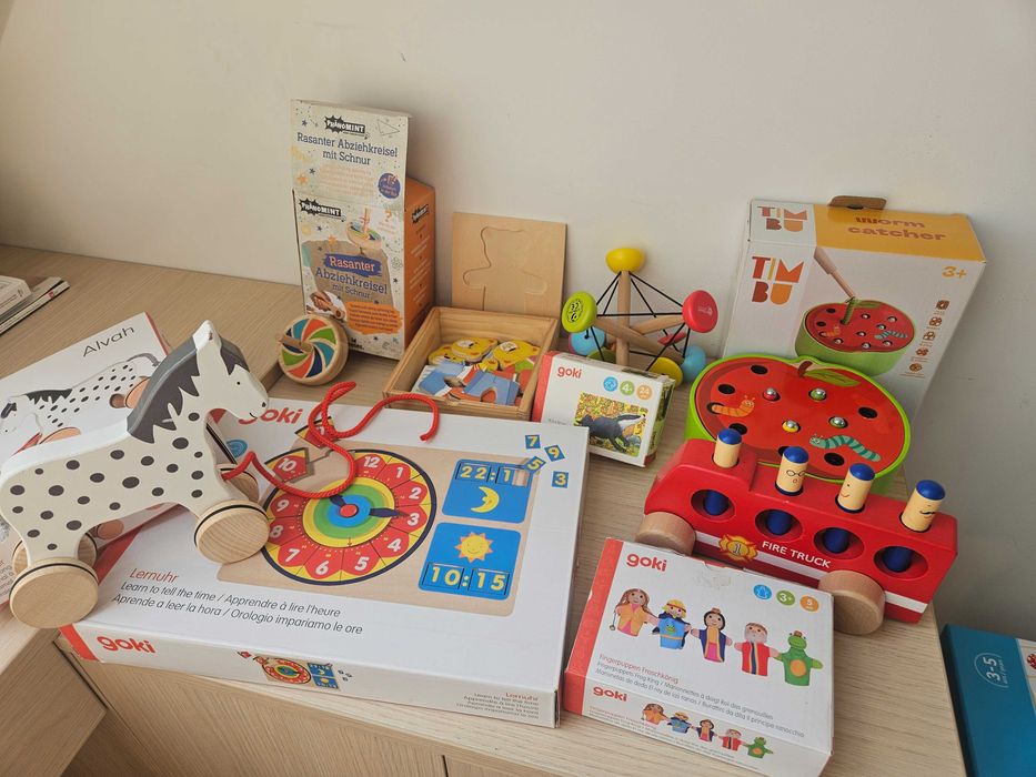 Комплект дървени образователни играчки Goki, Timbu и др.