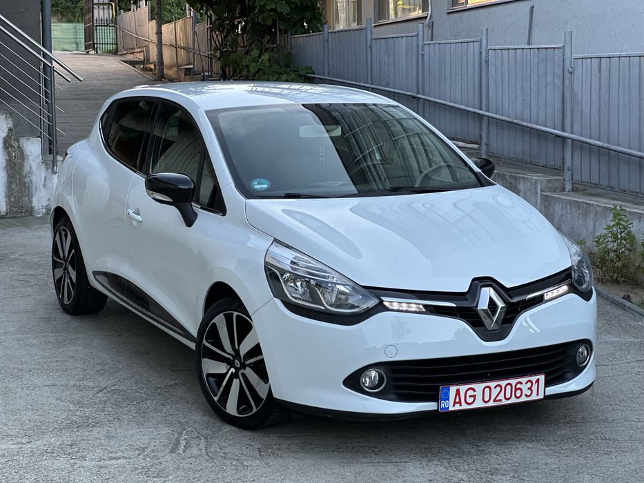 Clio LUXE 0.9Tce *96.000 km reali-Istoric service ! *Navi*Climă*Keyless GO/ENTRY*