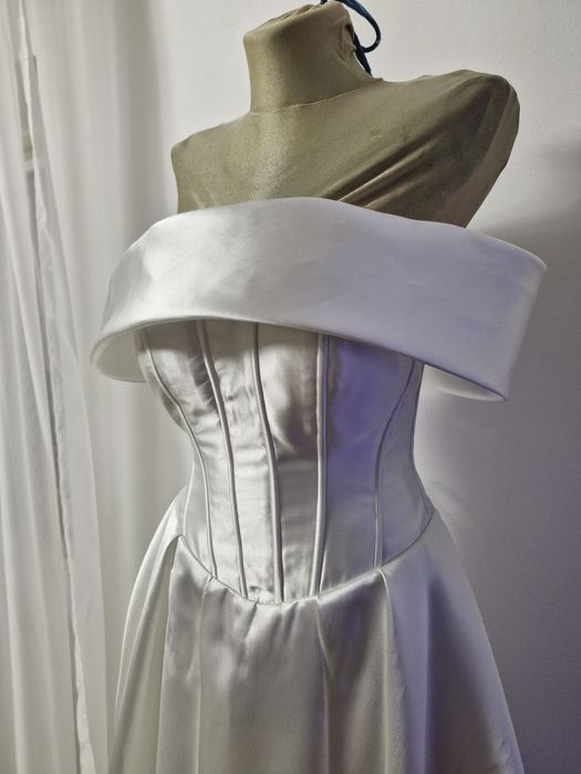 Rochie mireasa pe comanda