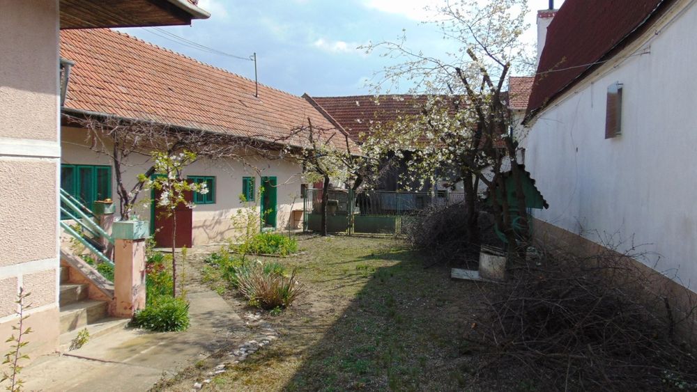 Casă de vânzare lângă Poiana Narciselor