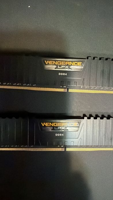 Memorie corsair vegance LPX black 32Gb/ddr4 3200MHz CL16