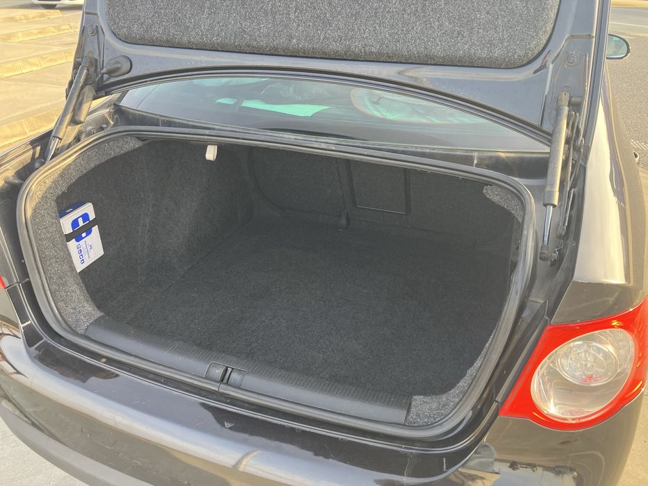 Volkswagen Jetta 1,9 Diesel Automată