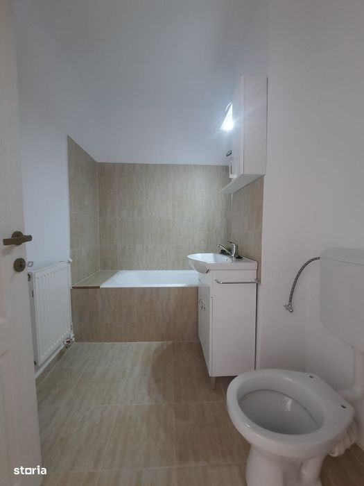 Apartament 2 camere decomandate, Pivnita, Vasile Aaron