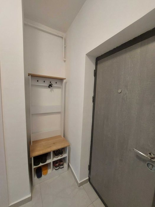 Vand garsonieră cu loc de parcare privat/direct proprietar