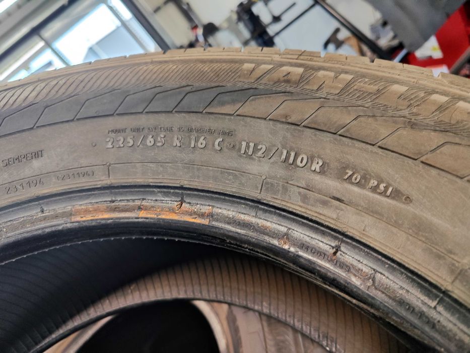 4бр.летни гуми 225/65/16C Semperit