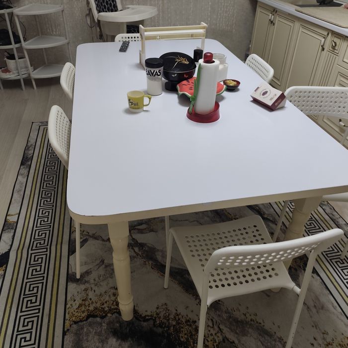 Стол дерево покупали в Армаде