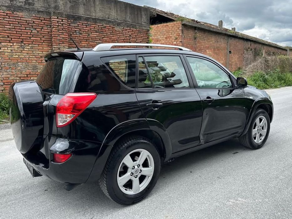 Toyota Rav4 На Части