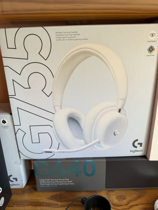 Logitech G735 white