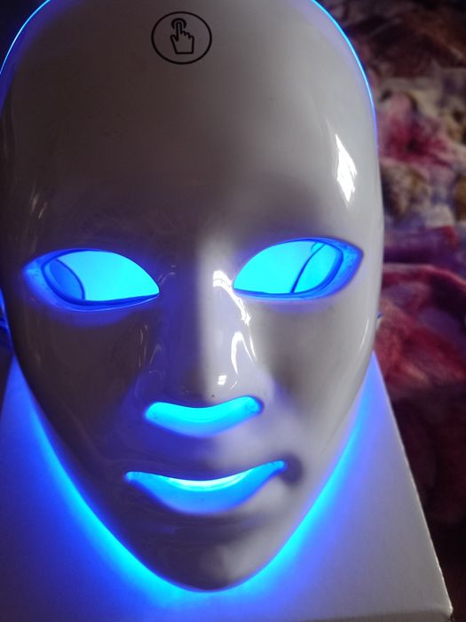 Продам светодиодную маску