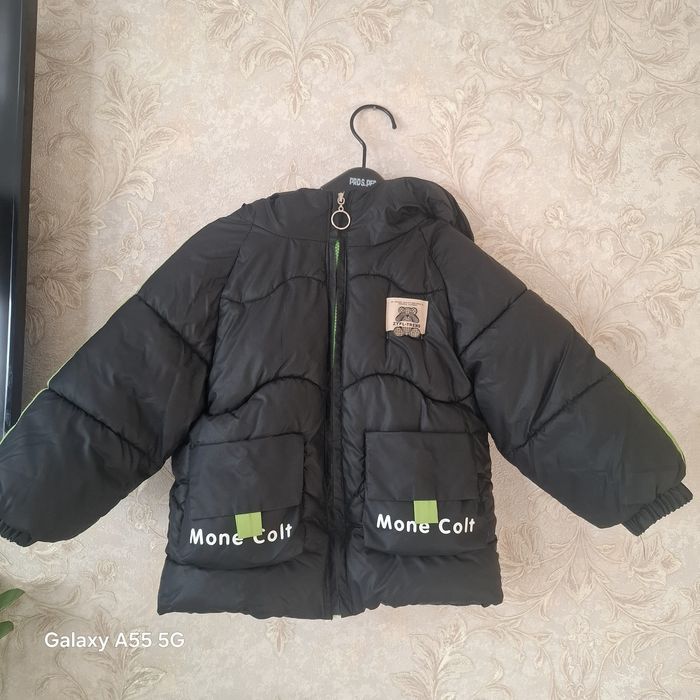 Продам курточку для мальчика