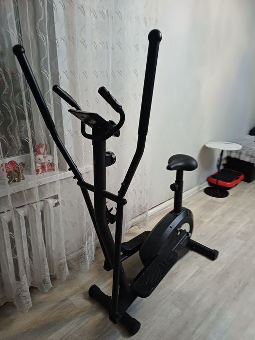 Продам эллиптический тренжер