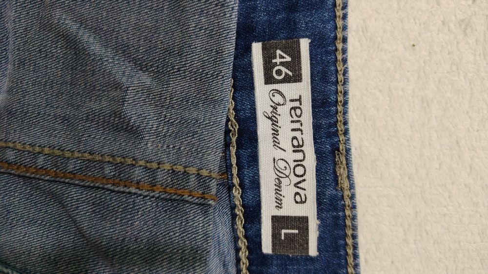 Salopetă denim , corespunde mărimii M