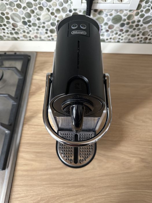 Espressor Nespresso Pixie by DeLonghi