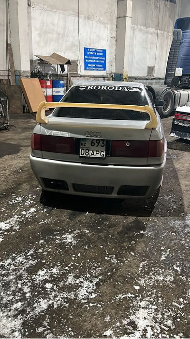 Продам ауди 80 b4