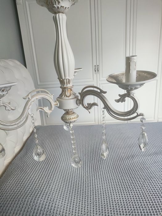 Продам люстру отличное состояние