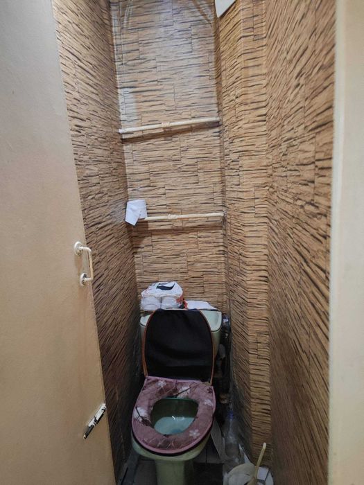 Продаётся квартира Юнусабад13 2 ком улучшенный планировка 2 этаж