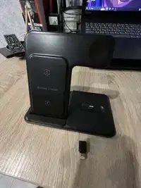 Станция зарядки для Iphone 3в 1 для apple watch ,airpods и другие .