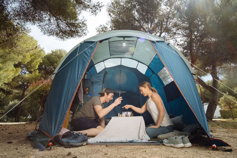 Cort de camping 4 locuri, Arpenaz 4.1 - produs resigilat Decathlon