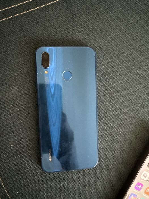 Продам Huawei P20 lite