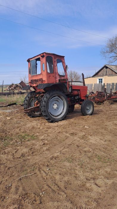 Продам трактор Т25