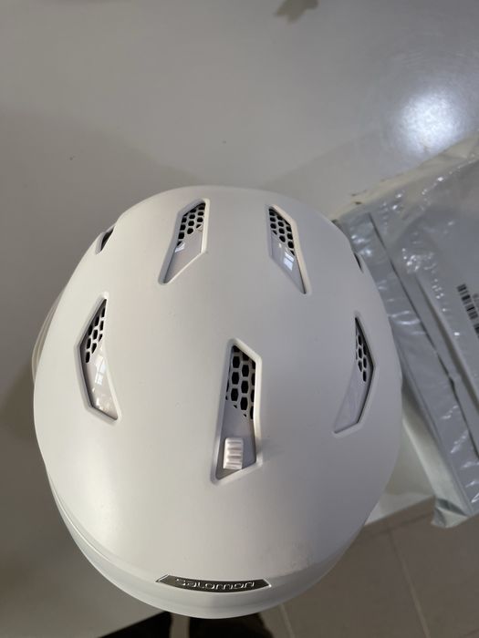 Cască de Schi Mirage Spentru Femei ,53-56cm,Mai multe Căști in Privat