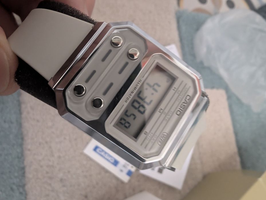 Часовник Casio A100WEF-8AEF нов сив/зелен