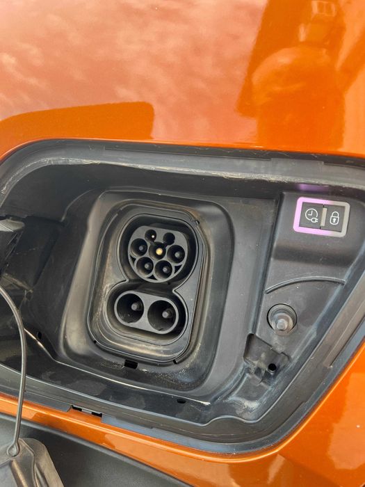 New PEUGEOT e-2008 - SUV Electric 50 Kw