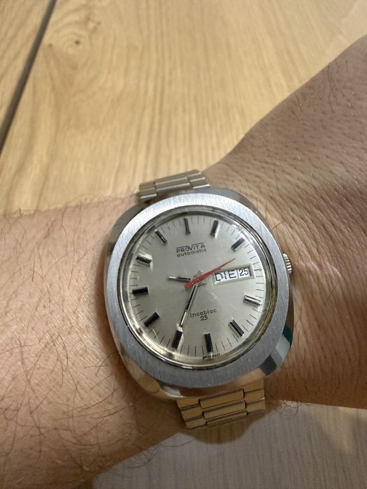 Швейцарски винтидж часовник PROVITA (Automatic)