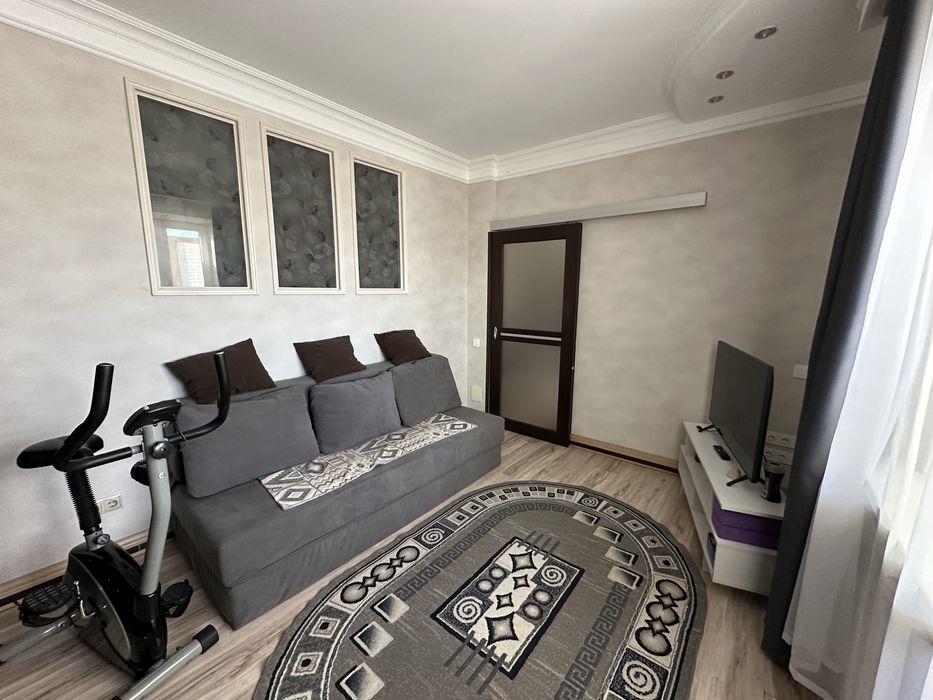 Продам 4-комнатную евро-квартиру