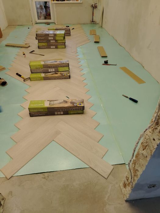 Настил линолеума, ламината