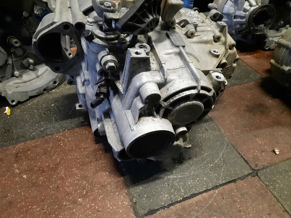 Cutie viteze manuala 6 trepte 4x4  vw Passat b7 2.0tdi cff start stop