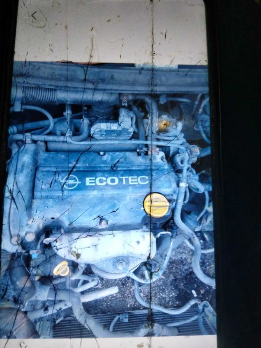 Vând Opel CORSA 1,2 benzina pentru piese