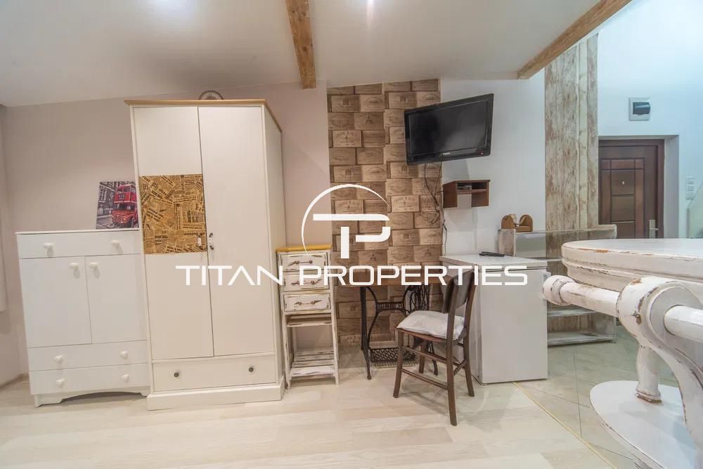 Дава се под наем Едностаен апартамент в Варна, Център - 40 кв.м за 450 € - Снимка #2