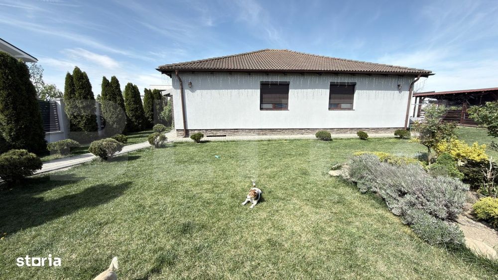 Casa moderna cu teren generos – Vetis, zona linistita, aproape de or