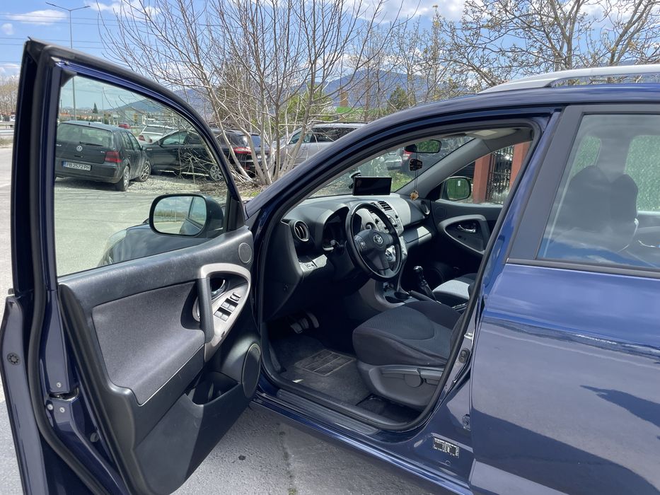 Toyota Rav 4 2.2D4d 6скорости